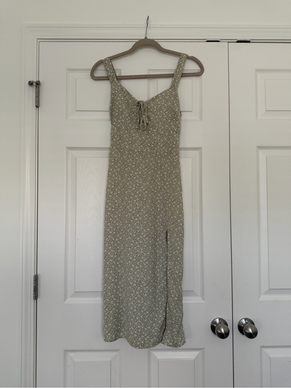 Abercrombie Floral Light Green Midi Dress with Side Slit